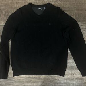 IZOD men black V-neck sweater